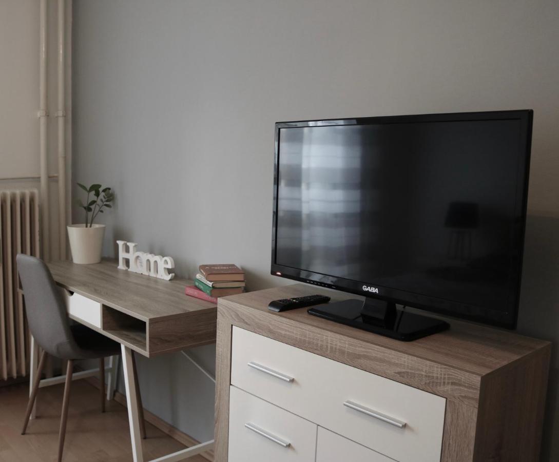 Szabadsag Apartman Pecs Exterior photo