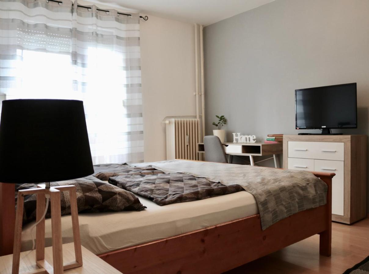 Szabadsag Apartman Pecs Exterior photo
